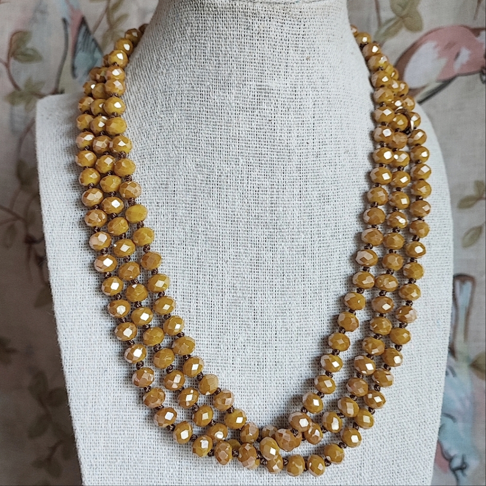 Long Faceted Opalescent Carmel Honey Opaque Glass Pullover Vintage Necklace EUC